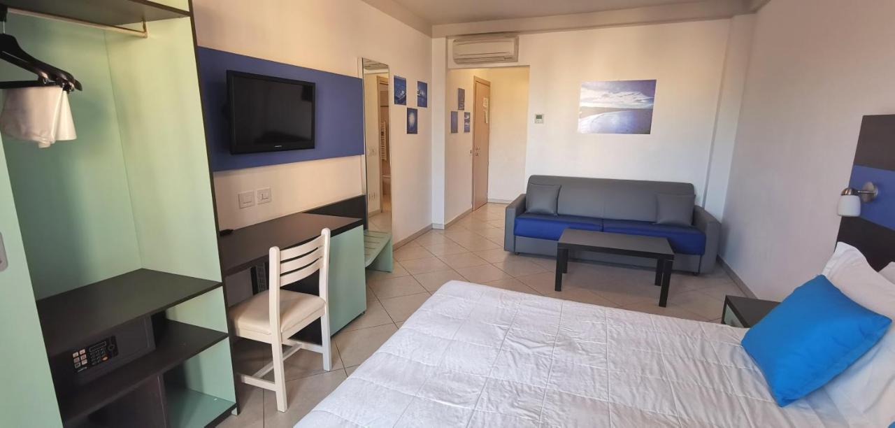 Hotel Oceanomare Пунта-Марина Экстерьер фото