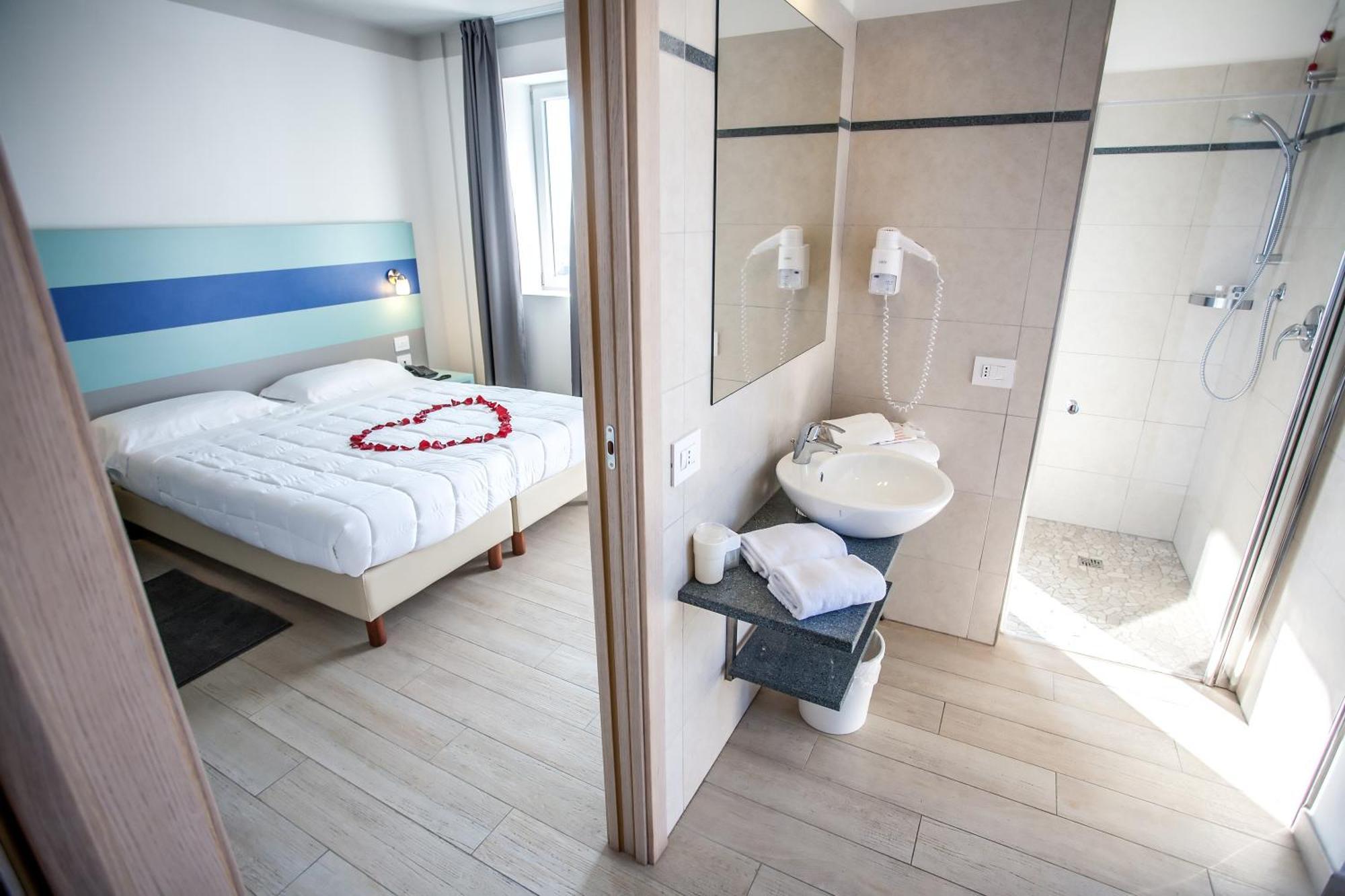 Hotel Oceanomare Пунта-Марина Номер фото
